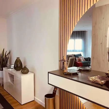 Céntrico Y De Diseño Con Parking Apartamento
