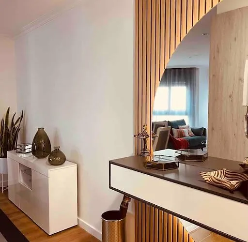 Centrico Y De Diseno Con Parking Daire